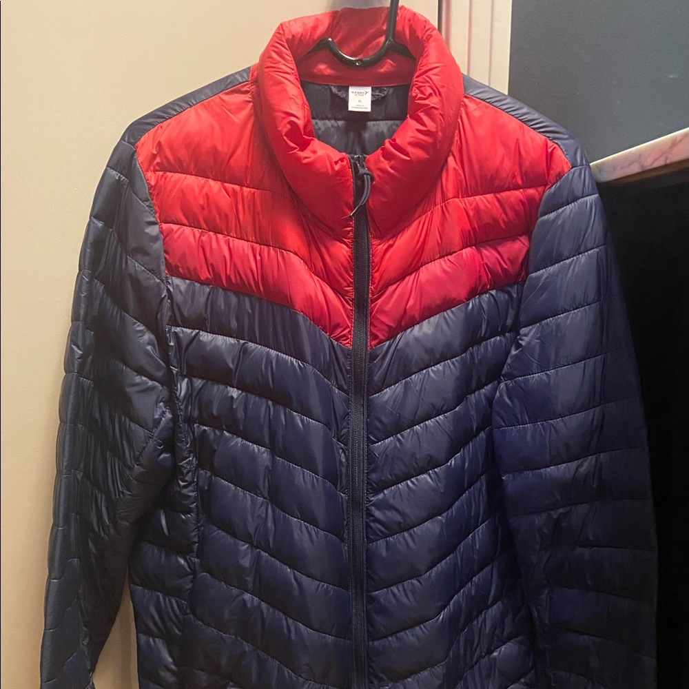 Old navy active lightweight puffer coat…great length